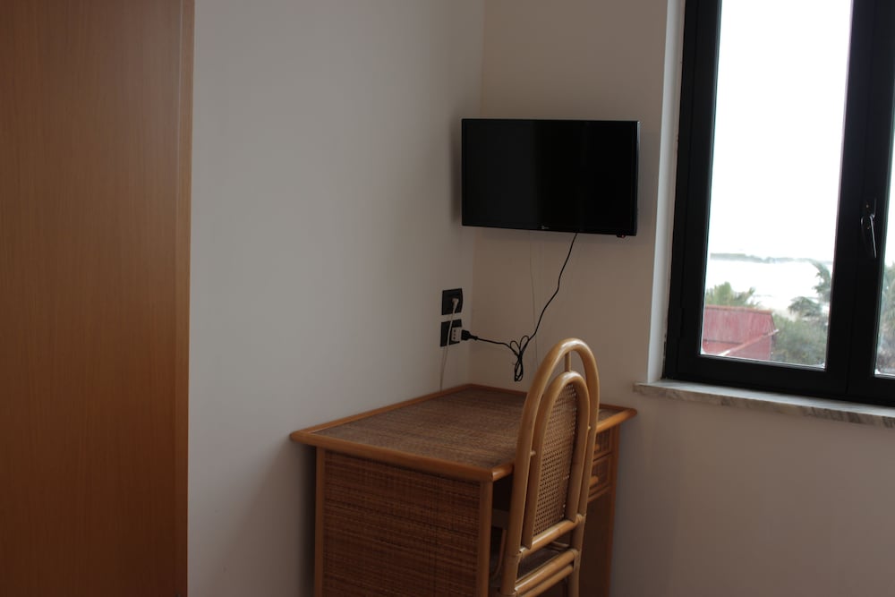Triple Room, Hill View (12) photo 1
