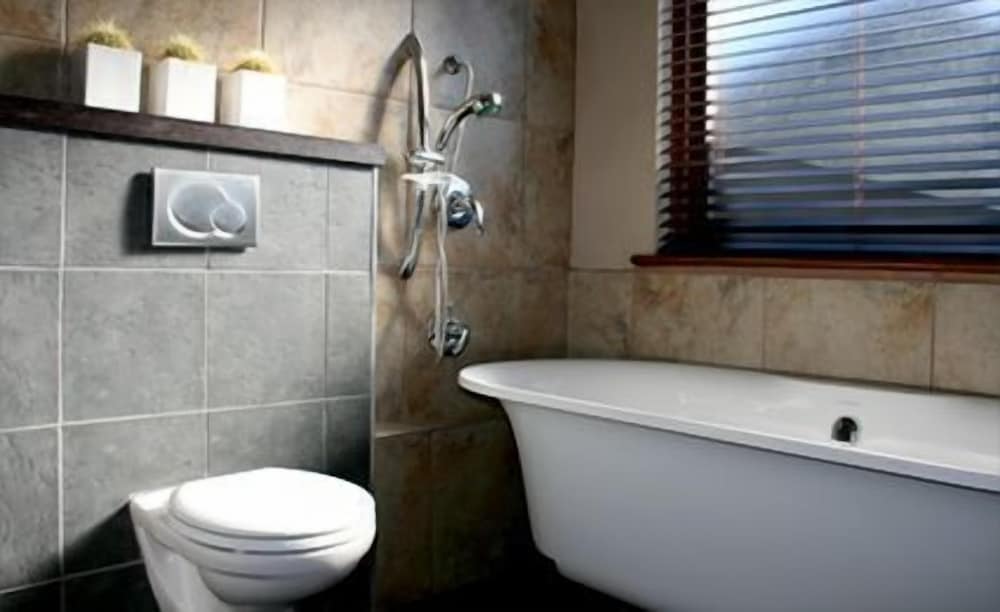 Executive Room - Photo 4