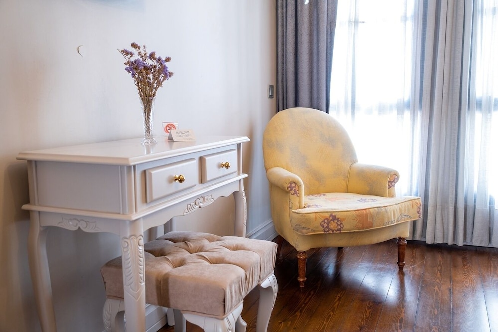Comfort Room, City View photo 3
