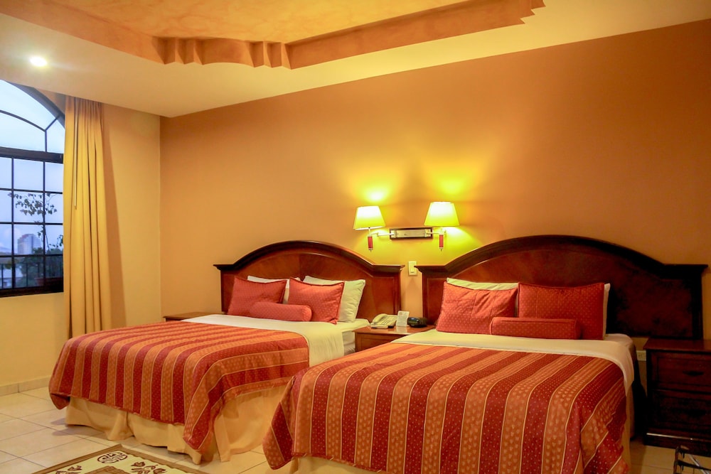 Standard Room, 2 Queen Beds, Accessible, City View (Standard +) photo 2