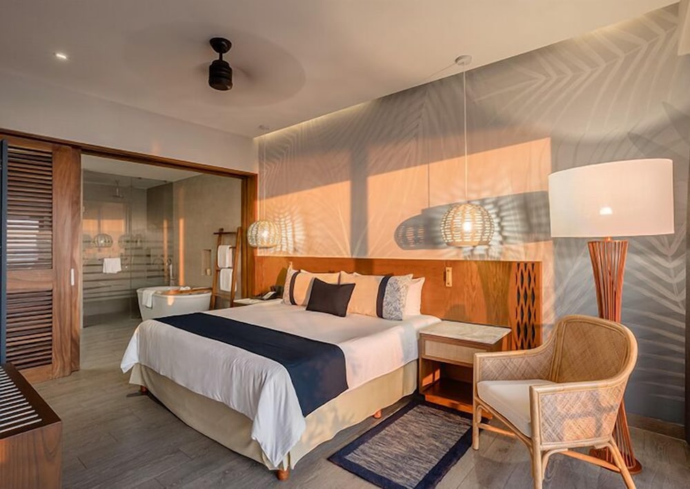 Armony 2 Bedrooms Executive Suite, 1 King Bed (Ocean View) - Photo 3