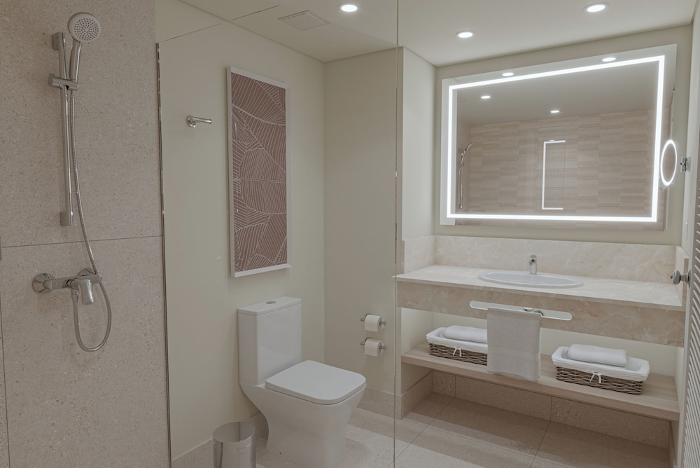 Junior Suite, 1 King Bed With Sofa Bed (tropical View | Club)