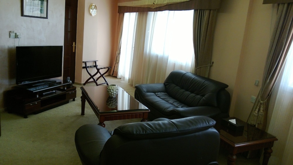 Standard Suite, City View photo 2