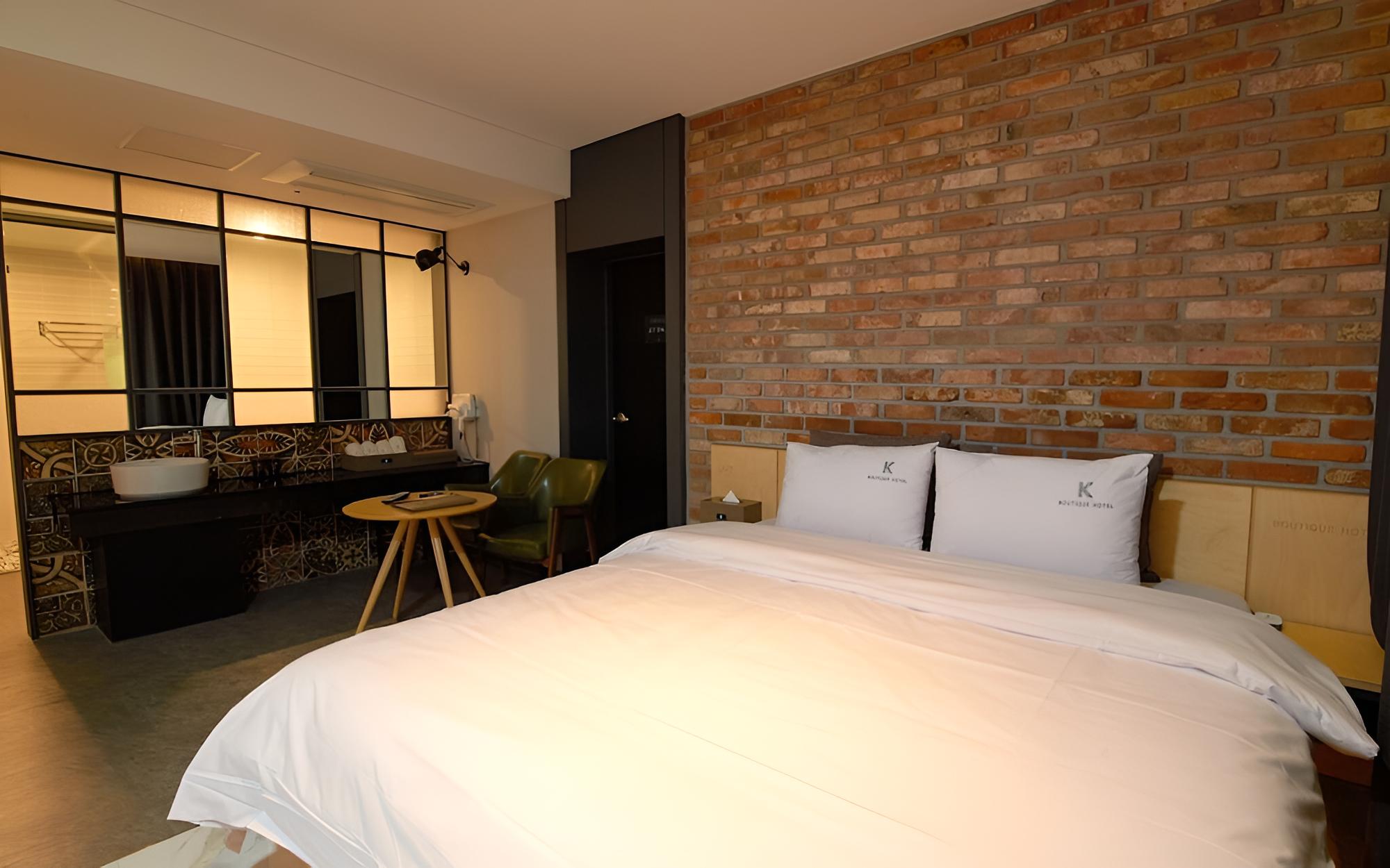 Room (VIP (Jet Spa)) - Photo 11