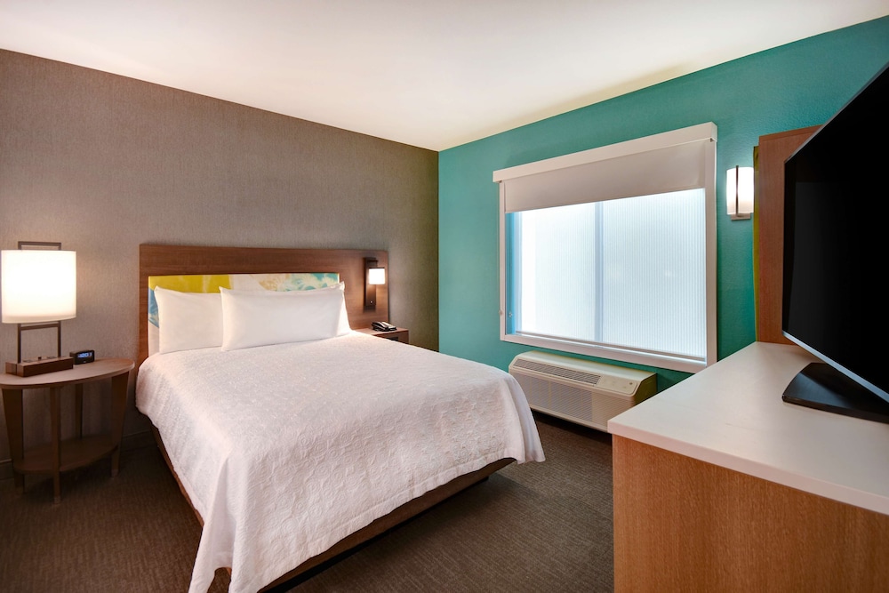 Studio Suite, 1 King Bed (Landmark View) - Photo 2