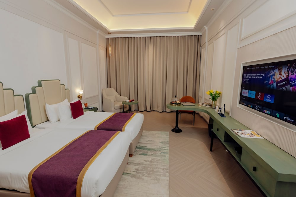 Club Twin Room