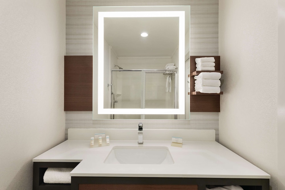 Junior Suite, Accessible - Photo 6