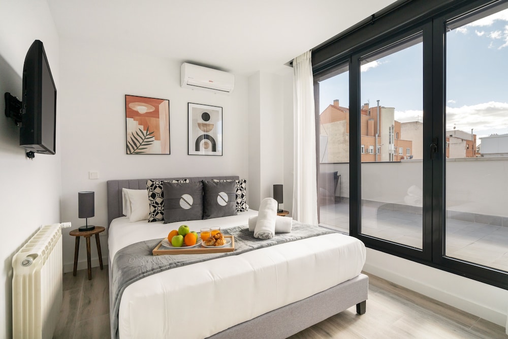 Apartamento de lujo, 2 habitaciones, terraza, vista a la ciudad