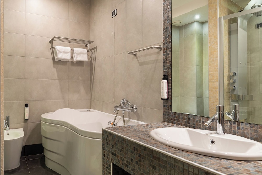 Superior Double Room - Photo 7