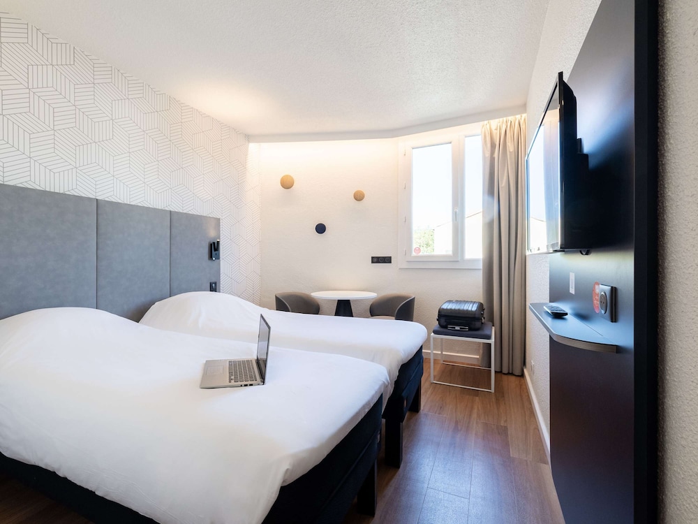 Standard Twin Room, 2 Twin Beds - Photo 5