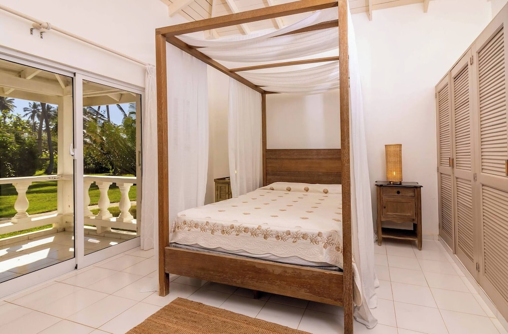 Villa, 4 Bedrooms, Smoking