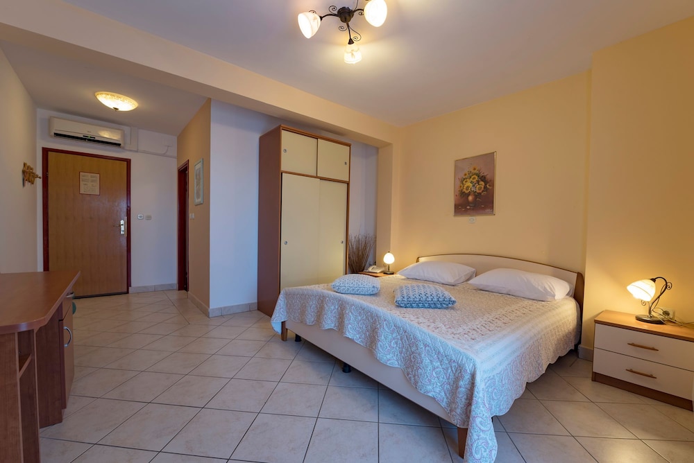 Double or Twin Room, Balcony photo 1