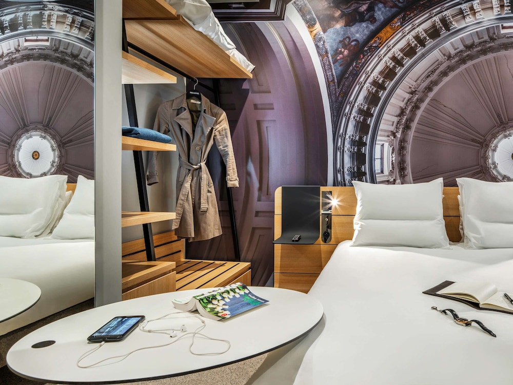 Superior Room, 1 Double Bed with Sofa bed thumbnail 5
