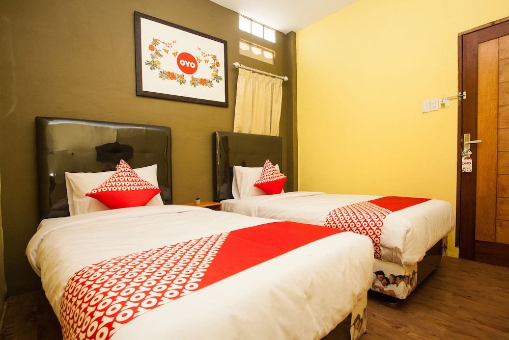 Standard Twin Room - Photo 3