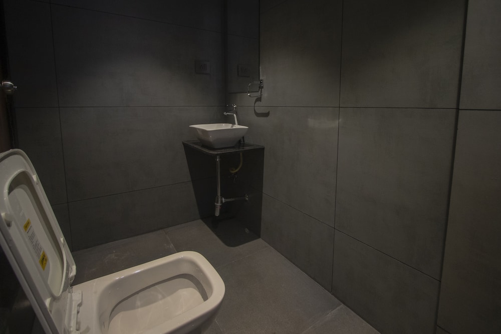 Deluxe Twin Room - Photo 2