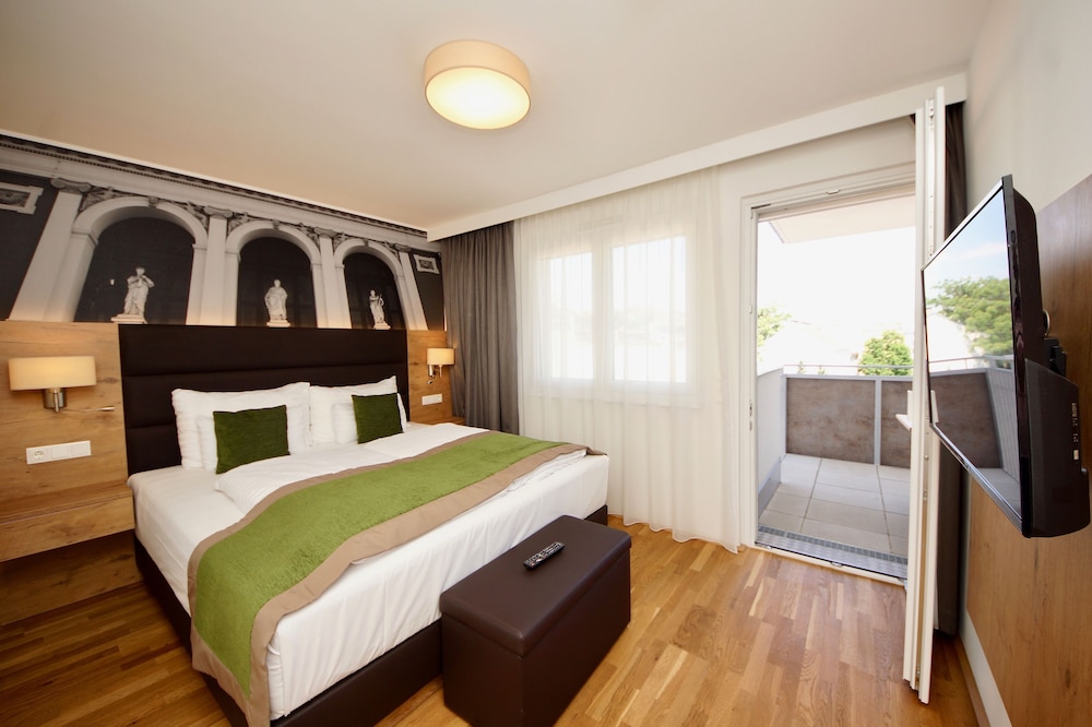Executive Apartment, 1 Bedroom, Balcony