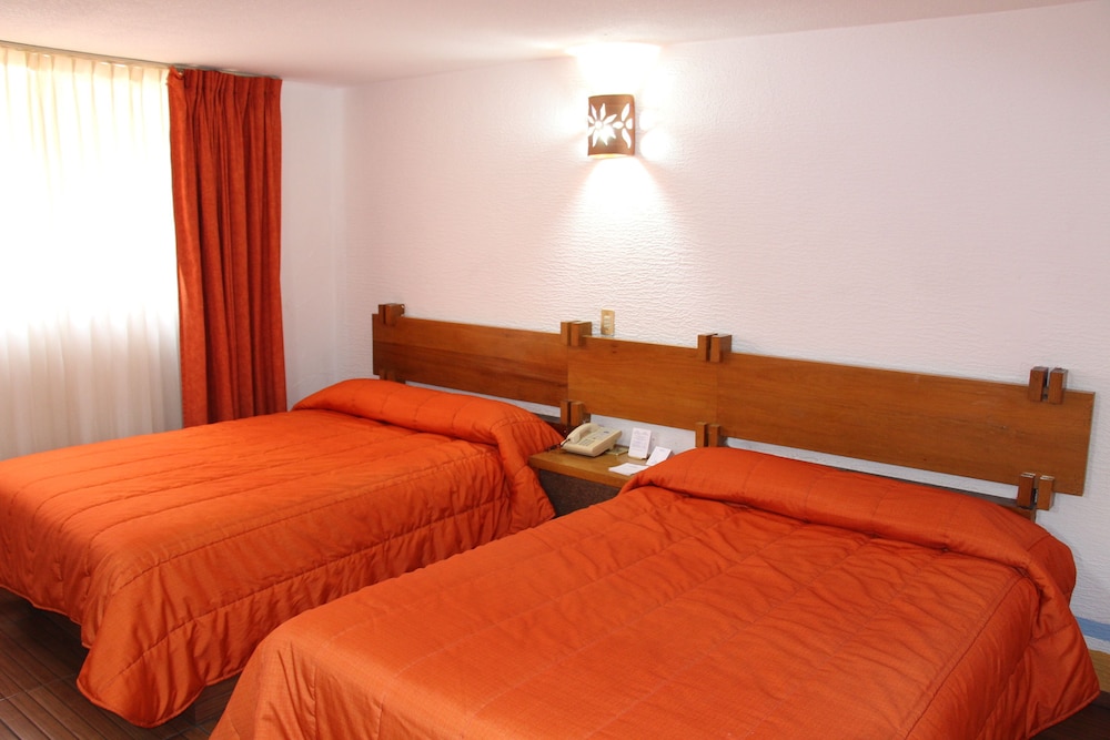 Room, 2 Double Beds, Non Smoking - Photo 3