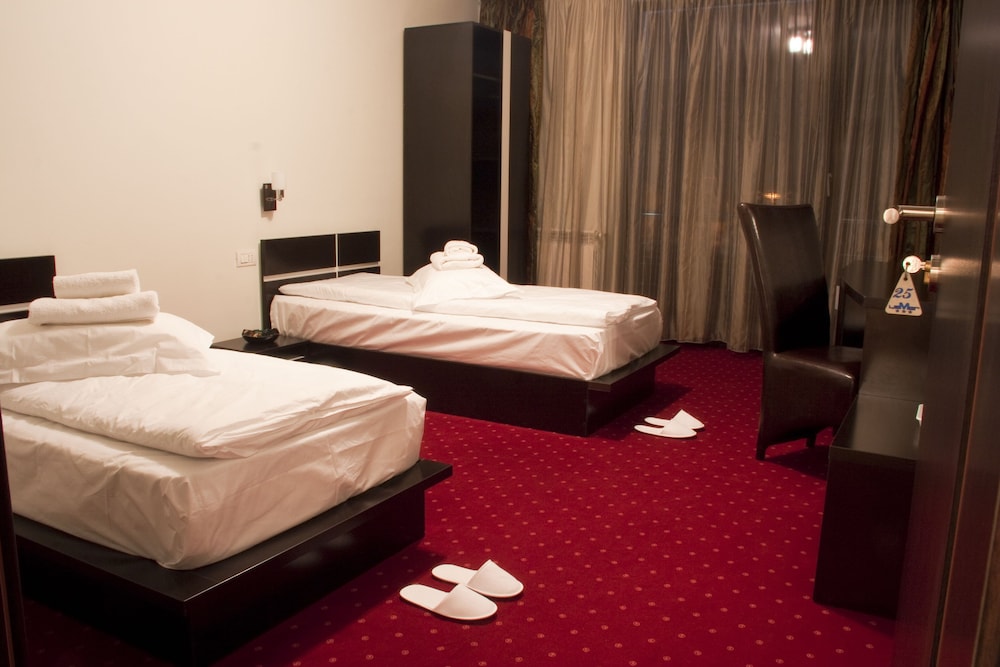 Standard Twin Room photo 1