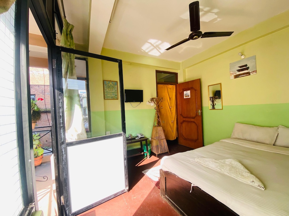 Basic Double or Twin Room, City View