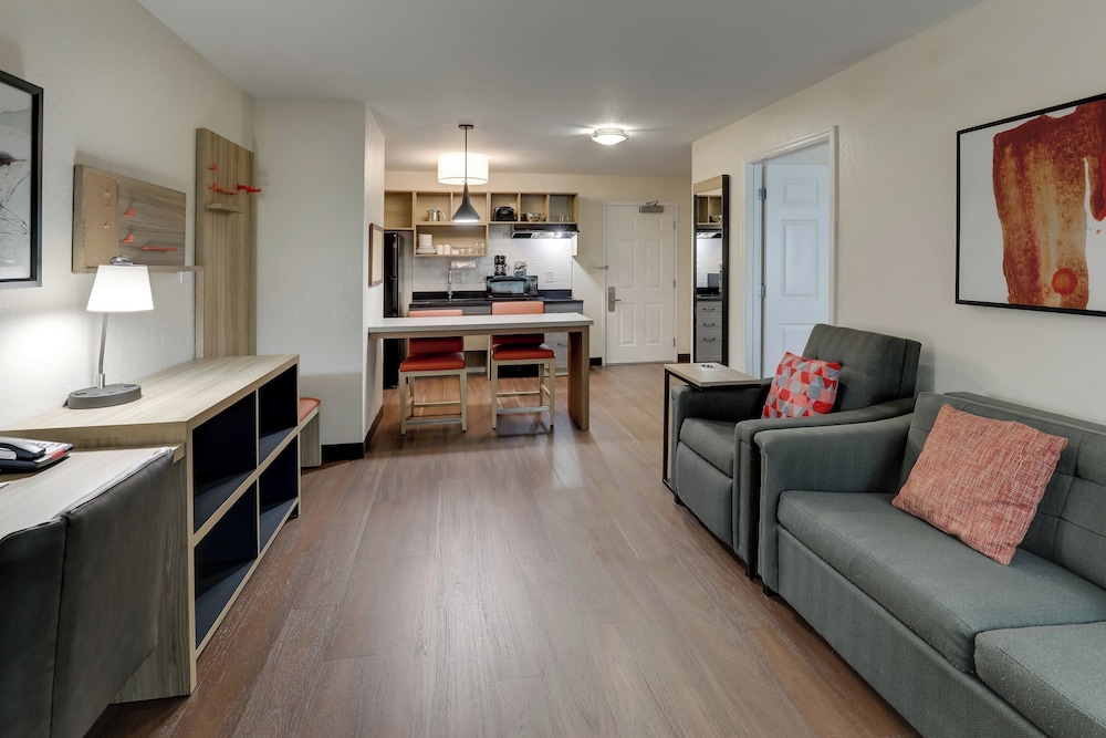 Studio Suite, 1 Queen Bed, Accessible (Mobility Tub) - Photo 5