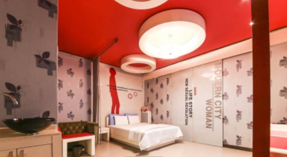 Premier Room