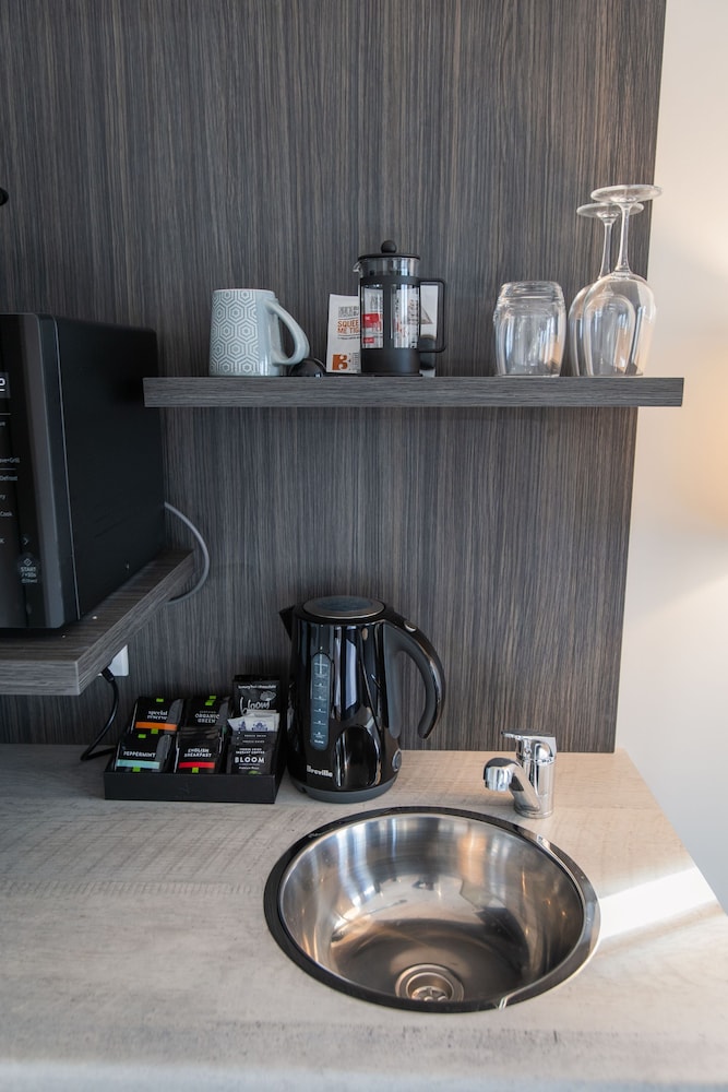Studio Apartment - Photo 11