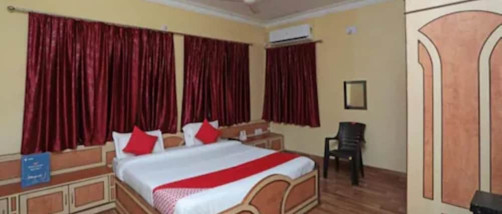 Deluxe Double Room, City View