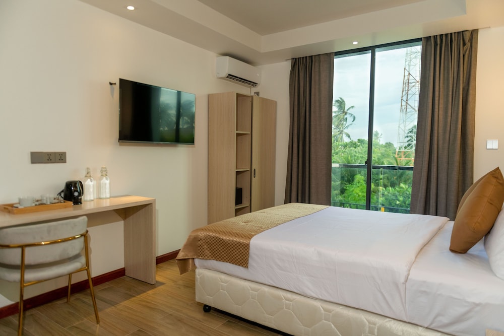 Deluxe Double Room - Photo 15