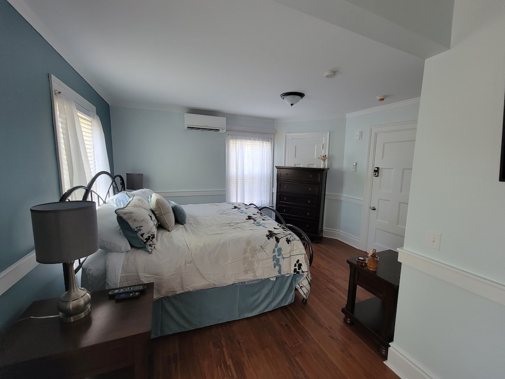South Kortright Room photo 2
