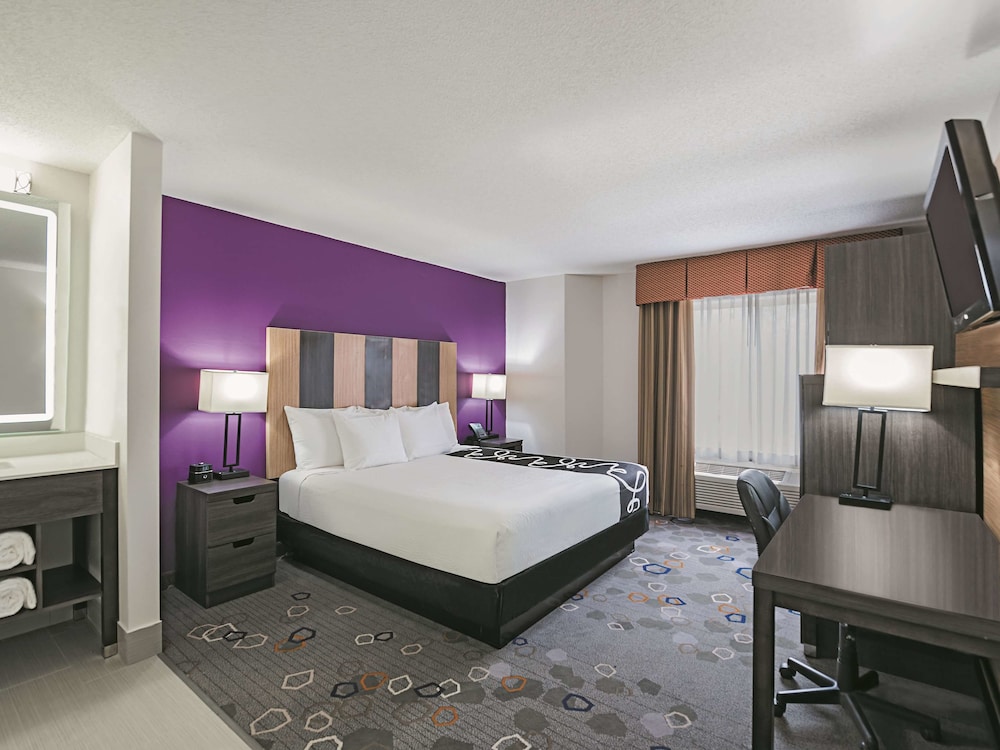 Room, 1 Queen Bed, Non Smoking photo 3