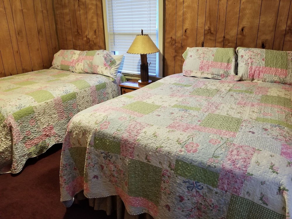 Grand Cabin