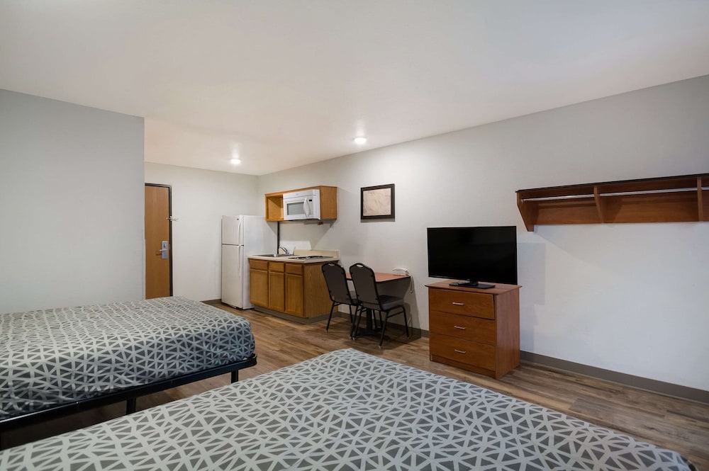 Standard Studio, 2 Double Beds, Kitchen photo 2