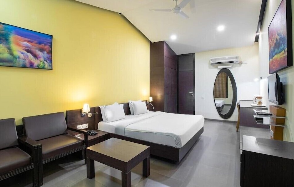 Elite Studio Suite photo 1