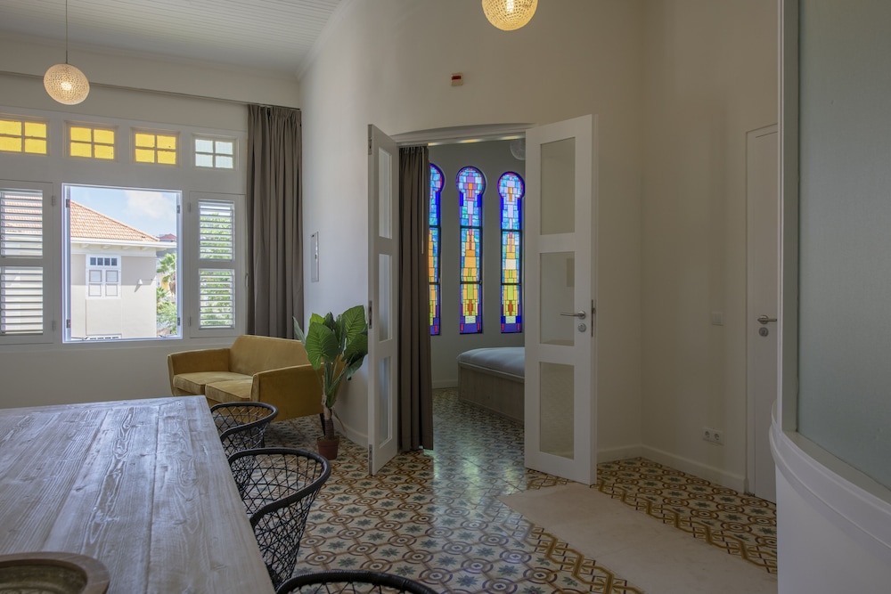 Apartment, 2 Bedrooms, City View photo 3