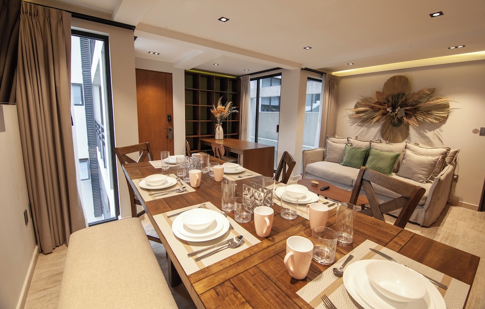 Family Apartment, 2 Bedrooms, Non Smoking, Courtyard View photo 1