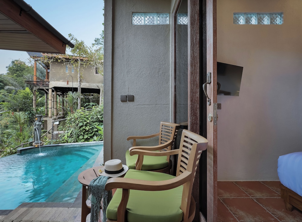 Superior Room with Bathtub and 10 minutes Foot or Shoulder Massage photo 3