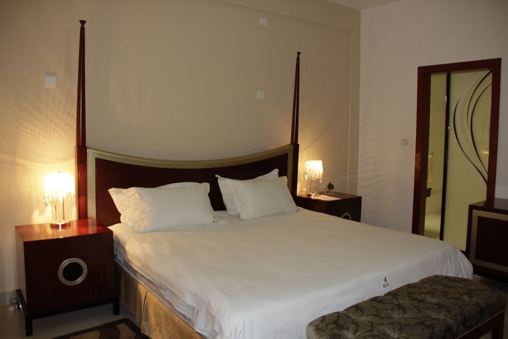 Executive Suite photo 1