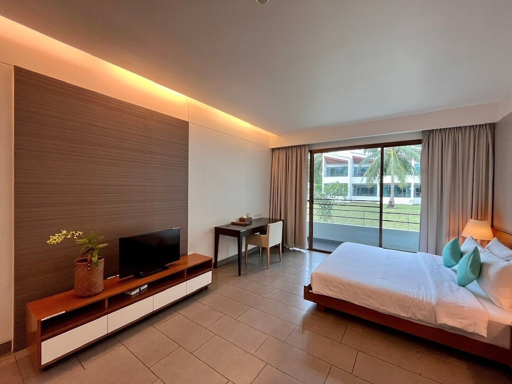 Classic Studio, Balcony, Garden View - Photo 4