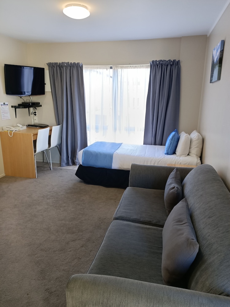 3. Deluxe One Bedroom