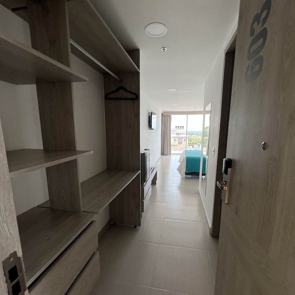 Executive Single Room, 1 Large Twin Bed photo 3