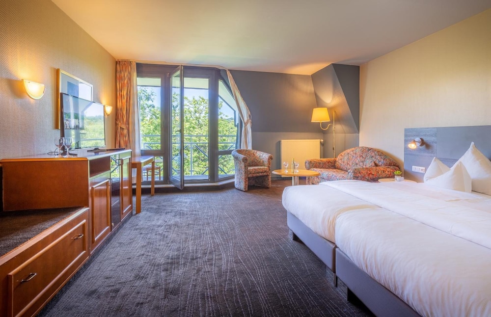 Superior Twin Room photo 3