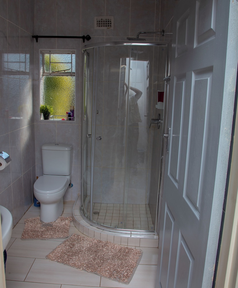 Basic Double Room, Garden View photo 3
