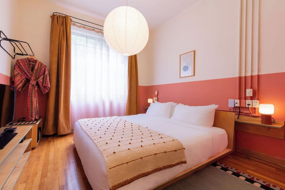 Room, 1 King Bed, Kitchenette