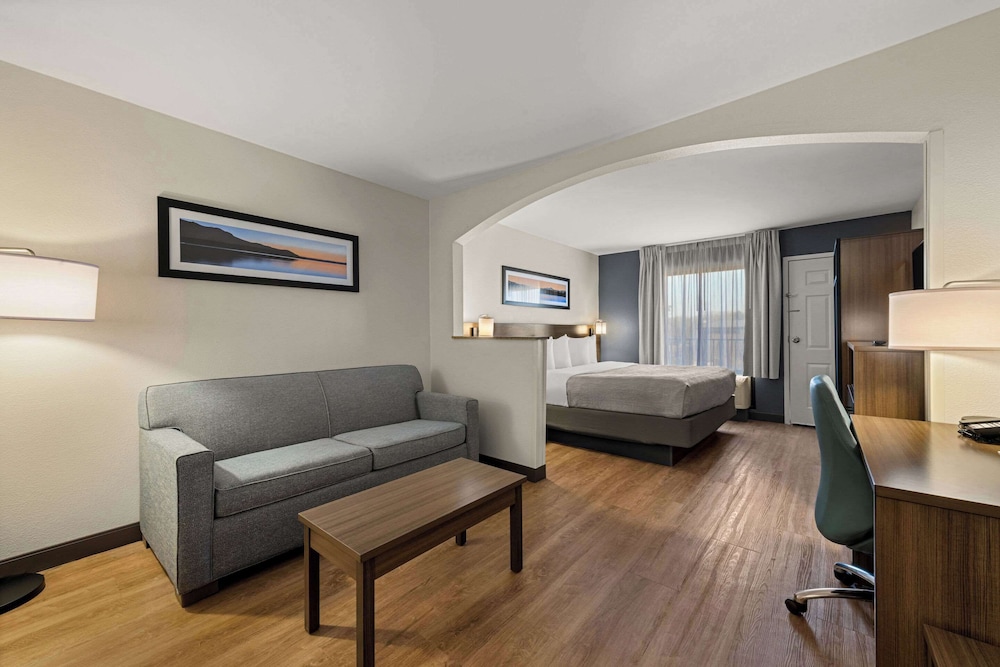 Suite, Non Smoking - Photo 1