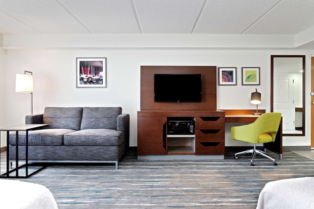Studio, Two Queen Beds, Accessible