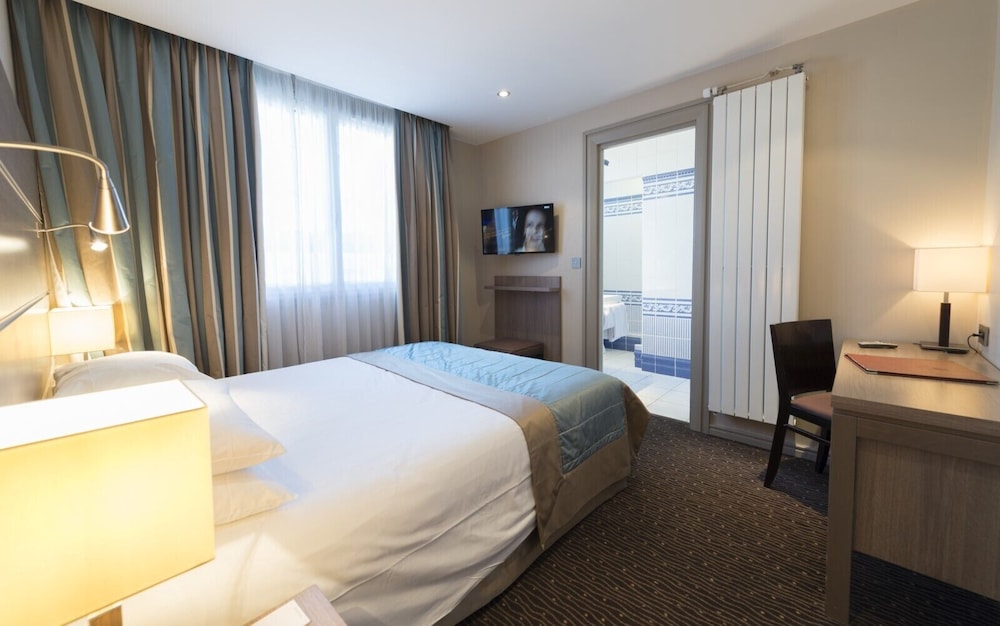Standard Double Room photo 3