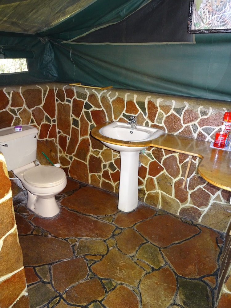 Basic Double or Twin Room, River View photo 2