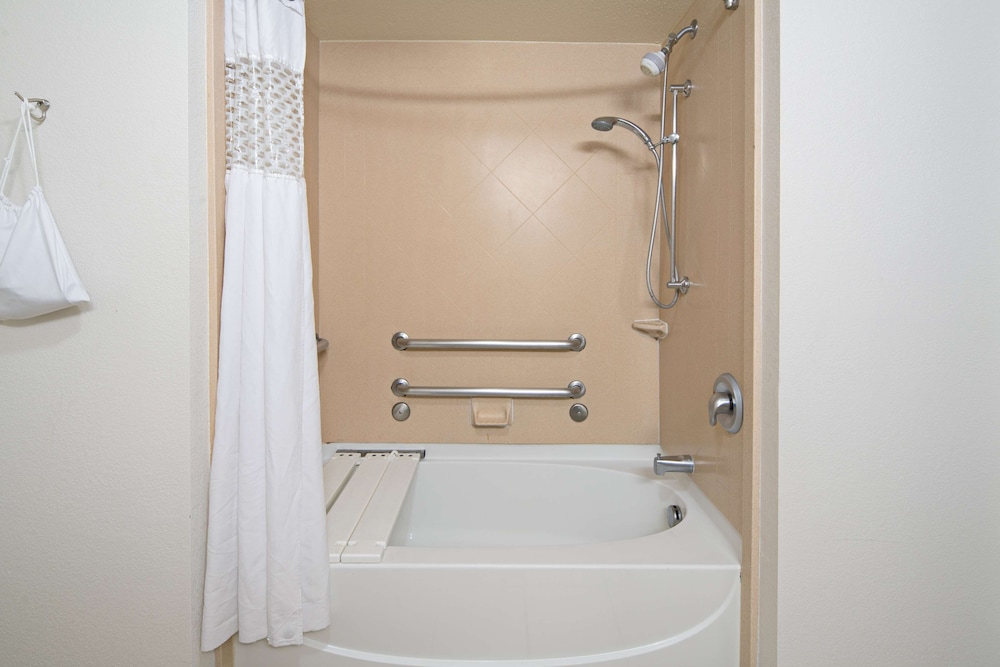 Room, 1 King Bed, Accessible (3x3 Shower) - Photo 1