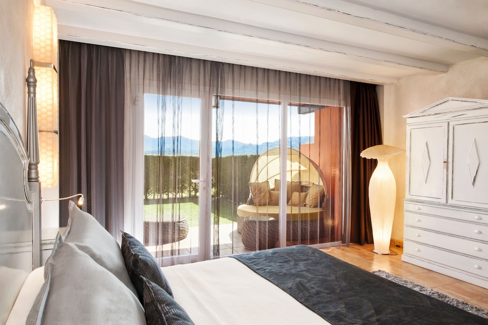 Habitación Familiar, Área de Jardín (Acceso al Spa)