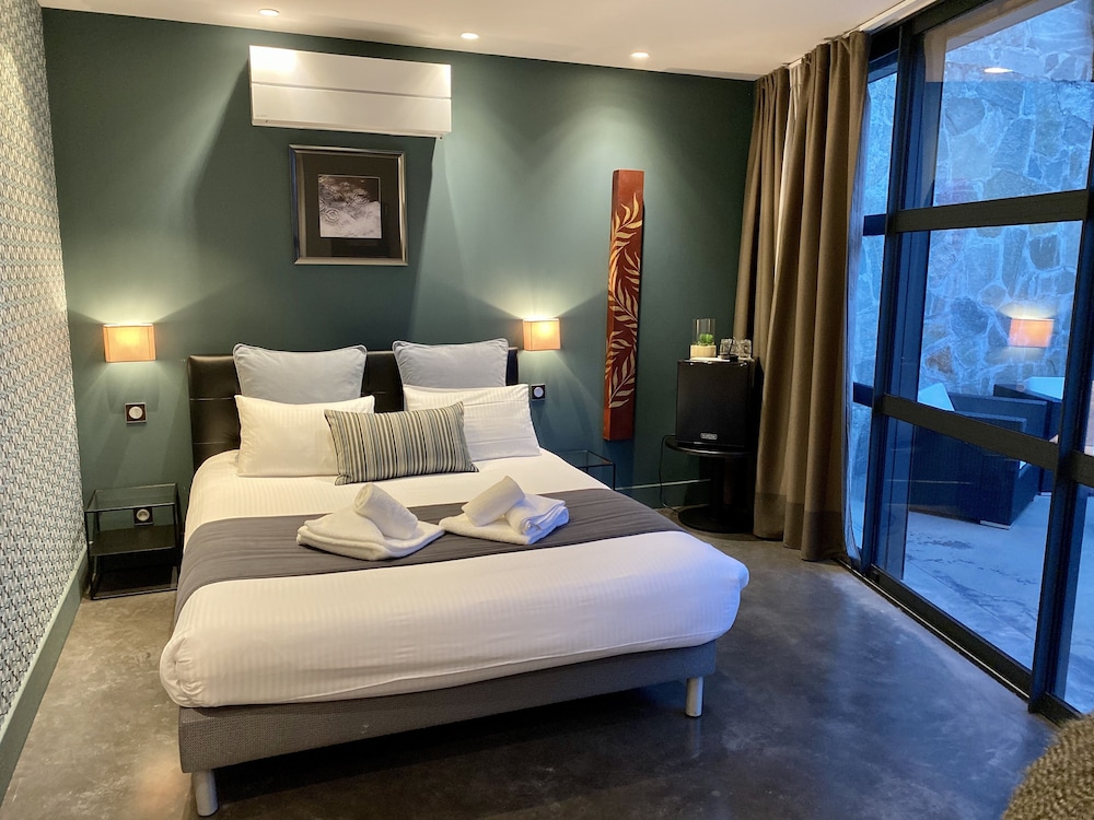 Supérieure Double Room, vue lac, terrasse, Baignoire balnéothérapie photo 2